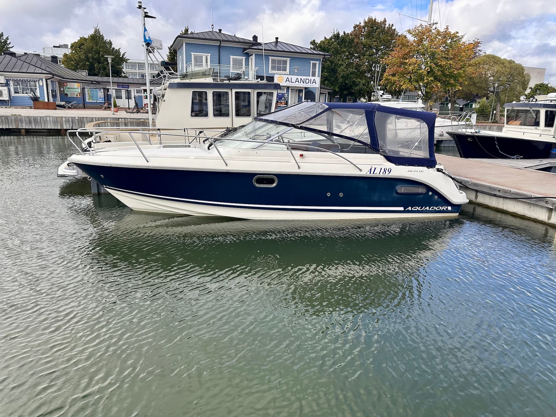 Aquador 23