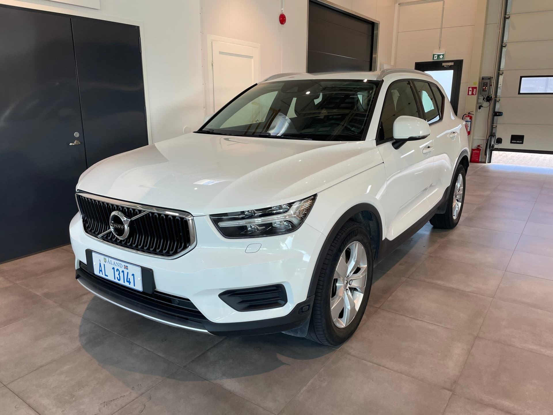Volvo XC40, bild 1 av 7