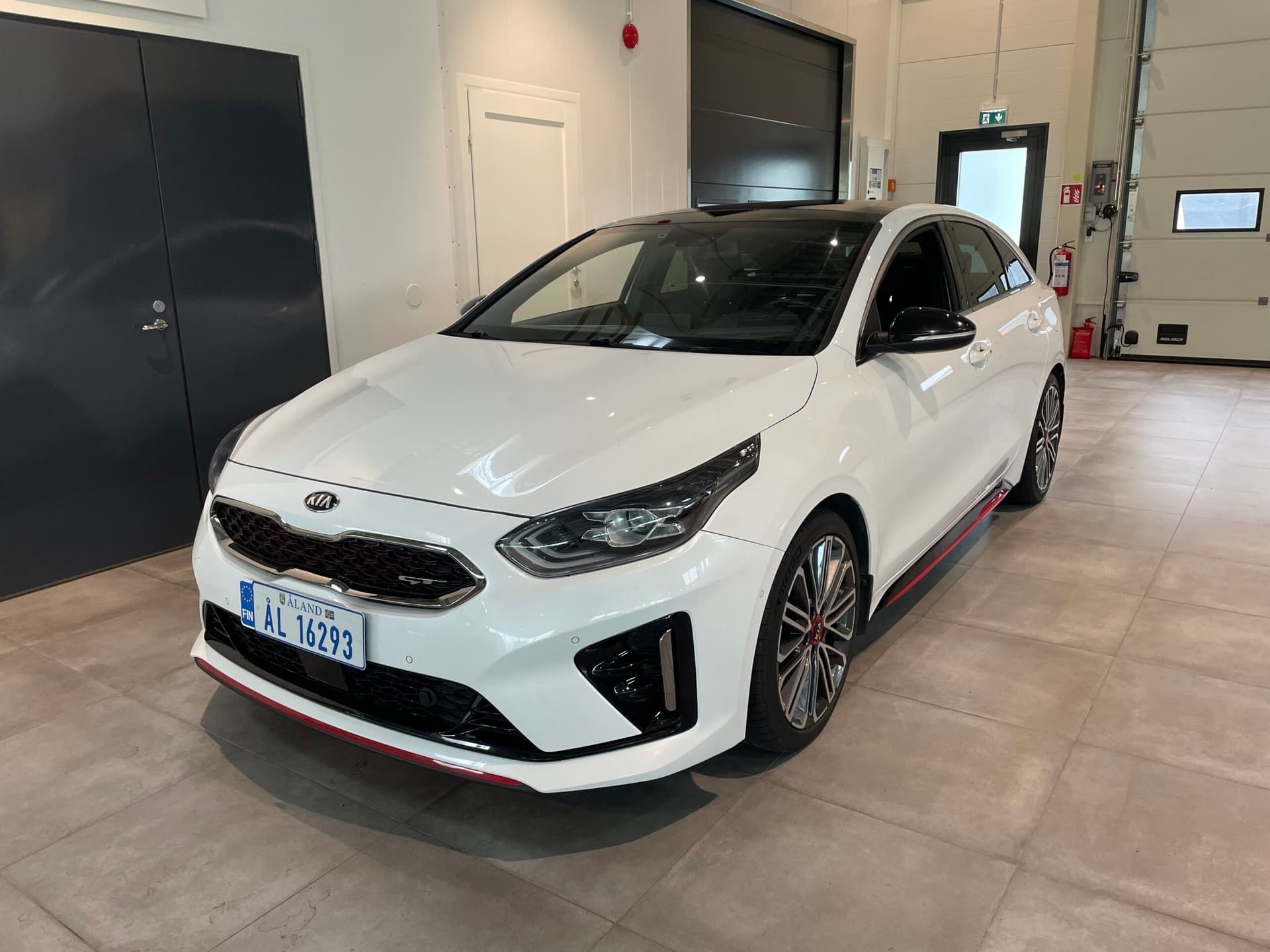 Kia ProCeed